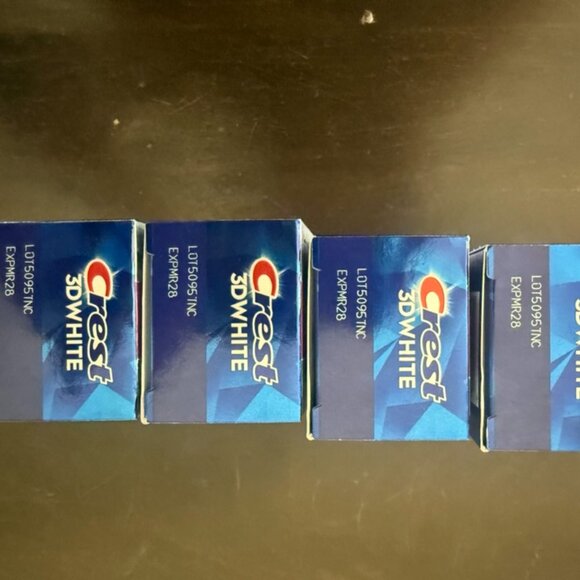 NWT Bundle of Crest 3D White Advanced Teeth Whitening Toothpaste, Radiant Mint - Picture 3 of 4